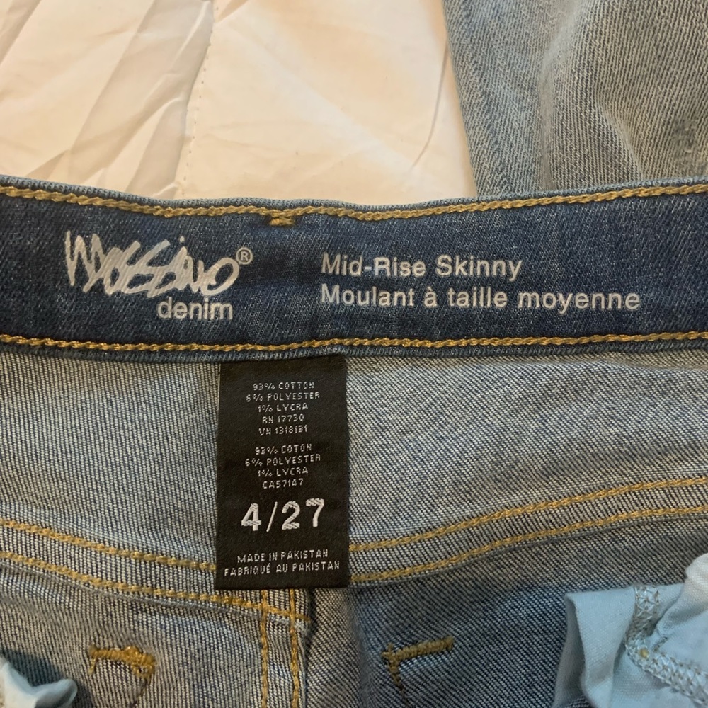 Mid-Rise Jeans - Picture 4 of 4